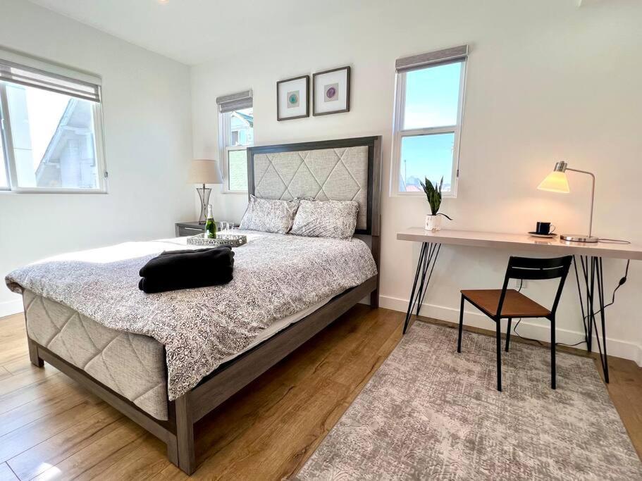 Luxury K-town Dwelling With Private Rooftop Deck. * Los Ángeles