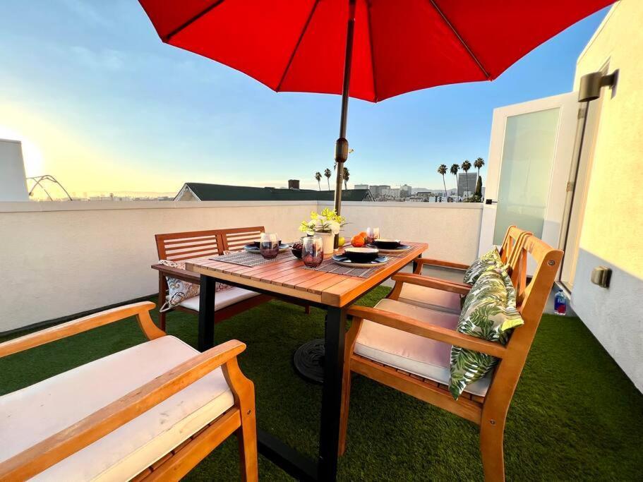 Luxury K-town Dwelling With Private Rooftop Deck. * Los Ángeles